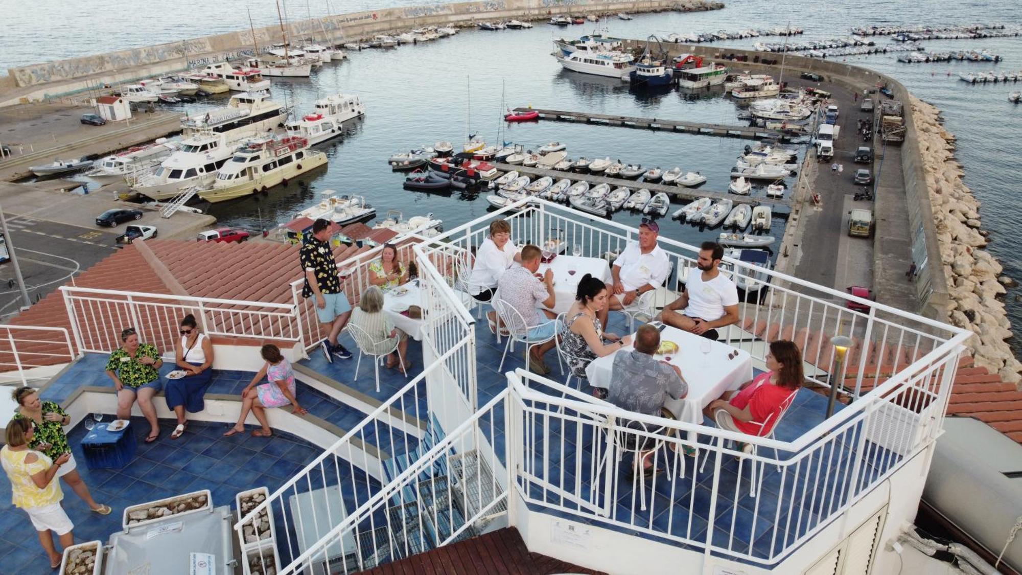 Bue Marino Hotel & Roof Lounge Кала-Гононе Экстерьер фото