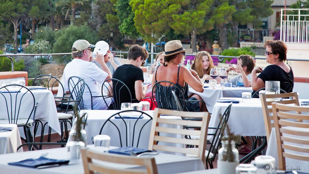 Bue Marino Hotel & Roof Lounge Кала-Гононе Экстерьер фото